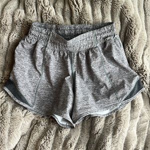 lululemon hotty hot 4inch